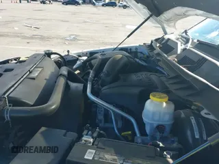 2019 Ram 1500 Express z VIN 1C6RR7FT0KS666717, wystawiony jako IAAI lot #43375615 z przebiegiem 171 972 mil mil oraz . Historia ofert i sprzedaży dostępna na DreamBid. Obrazek 19.