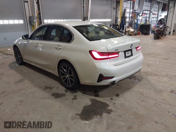 2021 BMW 3 Series 330i xDrive with VIN 3MW5R7J01M8C07735, listed as a IAAI auction lot 41570956 with 70,915 mi miles and . Bid and sale history available at carsss.com. Image 3.