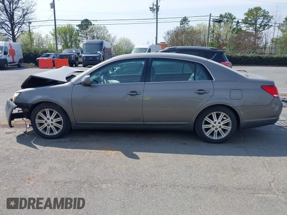 2005 Toyota Avalon XL with VIN 4T1BK36B95U045494, listed as a IAAI auction lot 41800117 with 192,227 mi miles and . Bid and sale history available at DreamBid. Image 14.