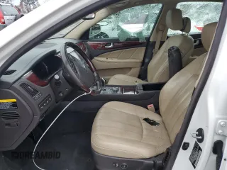 2013 Hyundai Equus Signature with VIN KMHGH4JH0DU065931, listed as a Copart auction lot 82661774 with 129,843 mi miles and Salvage title. Bid and sale history available at DreamBid. Image 7.