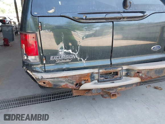 2003 Ford Excursion Limited with VIN 1FMSU43P13EC49035, listed as a IAAI auction lot 42546047 with 268,592 mi miles and . Bid and sale history available at DreamBid. Image 6.