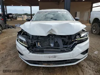 2022 Volkswagen Passat 2.0T Limited Edition with VIN 1VWBA7A38NC004095, listed as a Copart auction lot 73806204 with 50,691 mi miles and Salvage Title. Bid and sale history available at carsss.com. Image 5.
