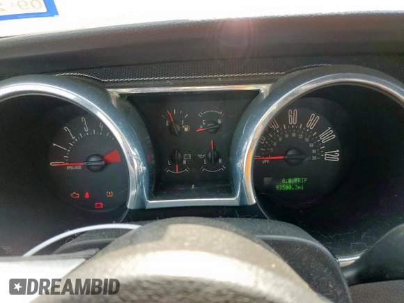 2008 Ford Mustang Deluxe with VIN 1ZVHT84NX85128644, listed as a Copart auction lot 57977125 with 93,500 mi miles and Clean title. Bid and sale history available at DreamBid. Image 9.