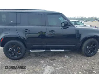 2023 Land Rover Defender X-Dynamic SE with VIN SALE27EU3P2185303, listed as a IAAI auction lot 41388274 with 18,803 mi miles and . Bid and sale history available at DreamBid. Image 14.