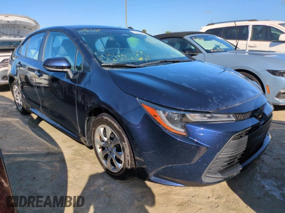 2024 Toyota Corolla LE with VIN 5YFB4MDE4RP104598, listed as a Copart auction lot 87618085 with 17,772 mi miles and Clean Title. Bid and sale history available at carsss.com. Image 4.