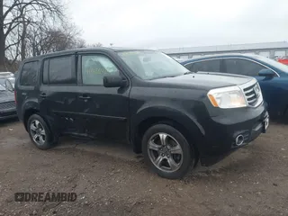 2015 Honda Pilot SE with VIN 5FNYF4H36FB062844, listed as a IAAI auction lot 41845542 with 165,368 mi miles and . Bid and sale history available at carsss.com. Image 1.