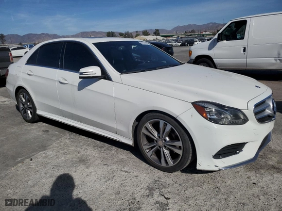 2016 Mercedes-Benz E-Class E 350 Sport with VIN WDDHF5KB0GB316614, listed as a Copart auction lot 42631925 with 188,201 mi miles and Salvage Title. Bid and sale history available at carsss.com. Image 4.