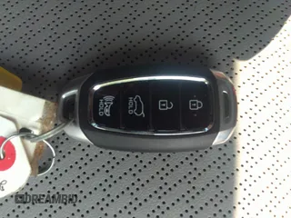2021 Hyundai Kona Ultimate with VIN KM8K5CA57MU610302, listed as a IAAI auction lot 36878990 with 5,985 mi miles. Bid and sale history available at carsss.com. Image 11.