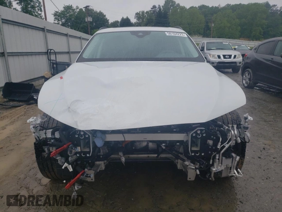 2022 Audi e-tron Premium with VIN WA1AAAGE2NB014917, listed as a Copart auction lot 50104223 with 25,123 mi miles. Bid and sale history available at carsss.com. Image 5.