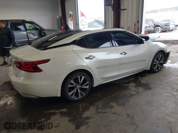 2016 Nissan Maxima SL z VIN 1N4AA6APXGC383444, wystawiony jako IAAI lot #41766069 z przebiegiem 92 629 mil mil oraz . Historia ofert i sprzedaży dostępna na DreamBid. Obrazek 4.