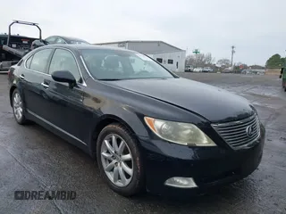 2008 Lexus LS 460 z VIN JTHBL46F385061763, wystawiony jako IAAI lot #41473031 z przebiegiem 2 771 431 mil mil oraz . Historia ofert i sprzedaży dostępna na DreamBid. Obrazek 1.