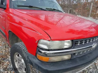 1999 Chevrolet Silverado 1500 LS with VIN 1GCEK19T8XE178304, listed as a IAAI auction lot 41486790 with 275,360 mi miles. Bid and sale history available at carsss.com. Image 6.