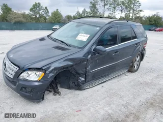 2011 Mercedes-Benz M-Class ML 350 with VIN 4JGBB5GB1BA627516, listed as a IAAI auction lot 41572634 with 94,706 mi miles. Bid and sale history available at carsss.com. Image 18.