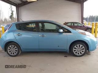 2015 Nissan LEAF SV with VIN 1N4AZ0CP3FC332529, listed as a IAAI auction lot 41760939 with 60,503 mi miles. Bid and sale history available at carsss.com. Image 13.