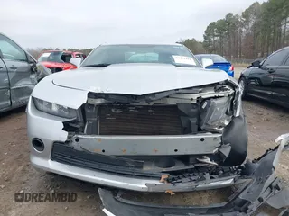 2014 Chevrolet Camaro LT z VIN 2G1FB1E31E9300486, wystawiony jako IAAI lot #41475152 z przebiegiem 117 111 mil mil oraz . Historia ofert i sprzedaży dostępna na DreamBid. Obrazek 12.