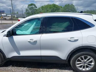 2020 Ford Escape SE with VIN 1FMCU9G61LUA92700, listed as a IAAI auction lot 42199228 with 97,463 mi miles and . Bid and sale history available at DreamBid. Image 14.