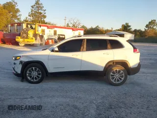 2019 Jeep Cherokee Latitude with VIN 1C4PJLCB1KD128463, listed as a IAAI auction lot 41813221 with 158,792 mi miles and . Bid and sale history available at carsss.com. Image 14.