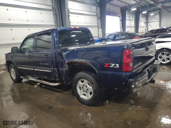 2005 Chevrolet Silverado 1500 Z71 with VIN 2GCEK13T651397043, listed as a Copart auction lot 43933165 with 192,394 mi miles and Salvage Title. Bid and sale history available at carsss.com. Image 2.
