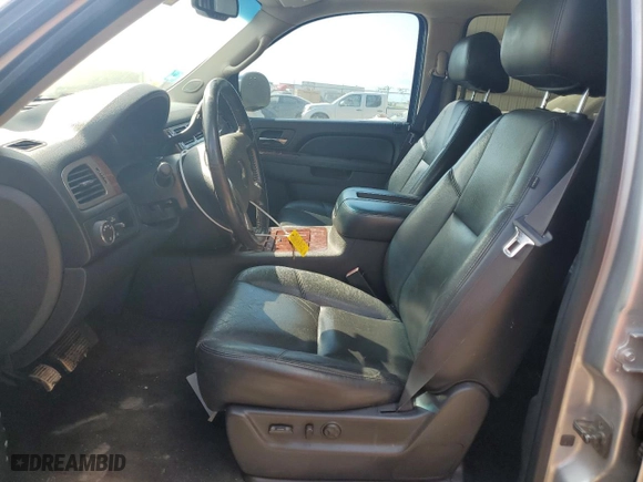 2012 Chevrolet Avalanche LTZ with VIN 3GNMCGE08CG248093, listed as a Copart auction lot 68469134 with 155,844 mi miles and Salvage Title. Bid and sale history available at carsss.com. Image 7.