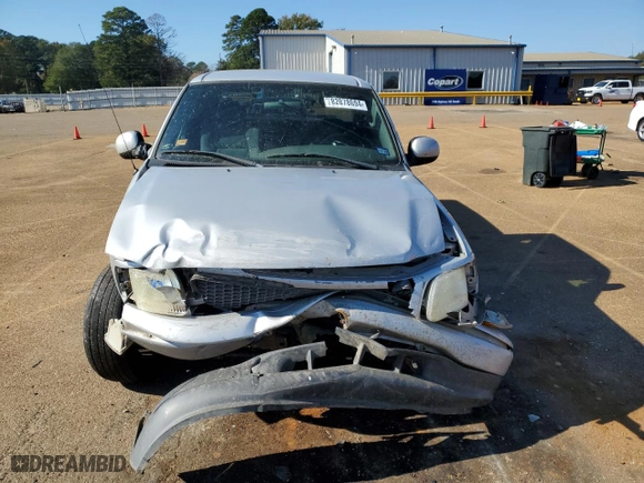 2003 Ford F-150 XL with VIN 1FTRX07W33KB36757, listed as a Copart auction lot 82878694 with 0 mi miles and Salvage Title. Bid and sale history available at carsss.com. Image 5.