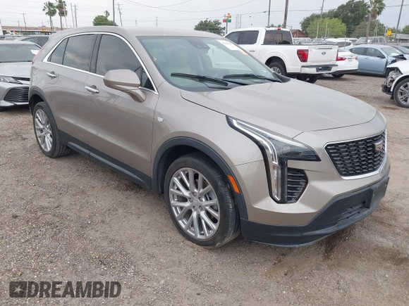2023 Cadillac XT4 FWD Luxury z VIN 1GYAZAR43PF152992, wystawiony jako IAAI lot #42160015 z przebiegiem 29 466 mil mil oraz . Historia ofert i sprzedaży dostępna na DreamBid. Obrazek 1.