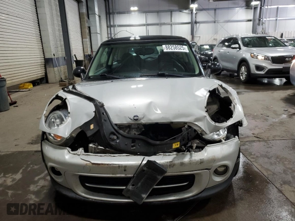 2012 MINI Hardtop with VIN WMWSU3C5XCT254532, listed as a Copart auction lot 88258525 with 139,376 mi miles and Non Repairable. Bid and sale history available at DreamBid. Image 5.
