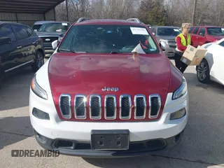 2016 Jeep Cherokee Latitude with VIN 1C4PJLCB5GW274831, listed as a IAAI auction lot 41726186 with 1 mi miles. Bid and sale history available at carsss.com. Image 13.