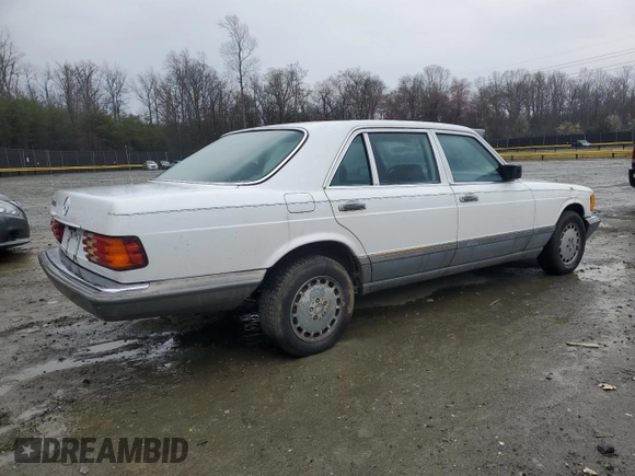 1986 Mercedes-Benz 560 with VIN WDBCA39DXGA247336, listed as a Copart auction lot 49280205 with 161,054 mi miles and Clean Title. Bid and sale history available at DreamBid. Image 3.
