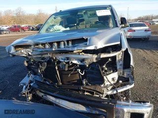 2019 Toyota Tundra 4WD SR5 with VIN 5TFDY5F17KX825602, listed as a IAAI auction lot 41368794 with 39,486 mi miles. Bid and sale history available at carsss.com. Image 12.
