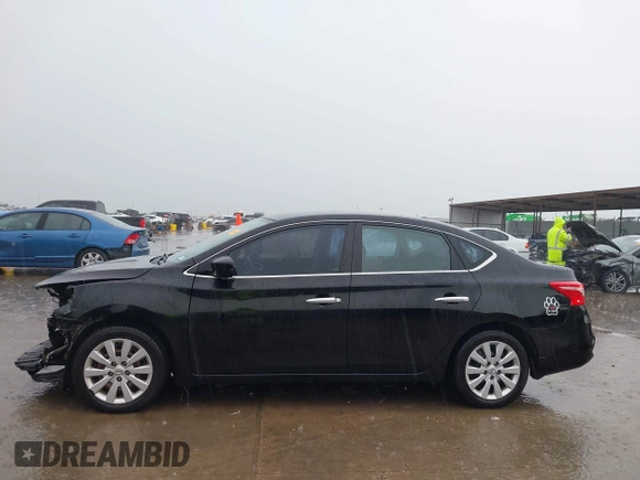 2016 Nissan Sentra SR with VIN 3N1AB7AP8GL652383, listed as a IAAI auction lot 42111211 with 140,984 mi miles and . Bid and sale history available at DreamBid. Image 15.