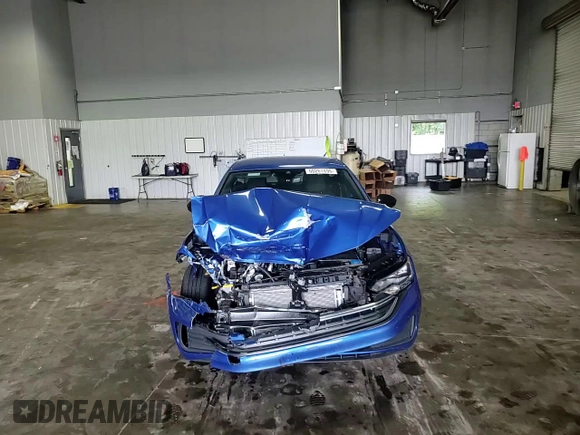 2024 Volkswagen Jetta Sport with VIN 3VWAM7BU4RM082369, listed as a Copart auction lot 60261895 with 7,832 mi miles and Salvage title. Bid and sale history available at DreamBid. Image 13.