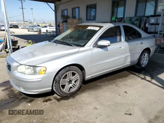 2008 Volvo S60 2.5T with VIN YV1RS592082693021, listed as a Copart auction lot 73678264 with 135,439 mi miles and Non Repairable. Bid and sale history available at carsss.com. Image 1.