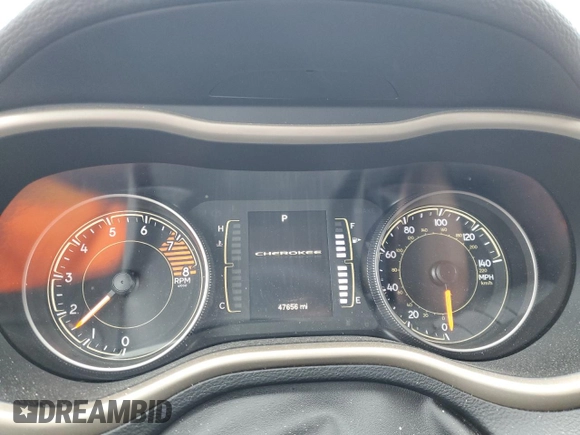 2017 Jeep Cherokee Latitude with VIN 1C4PJMCS8HW576654, listed as a Copart auction lot 50926095 with 47,656 mi miles and Salvage Title. Bid and sale history available at DreamBid. Image 9.