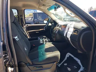2007 Chevrolet Suburban LS with VIN 1GNFC16077J315274, listed as a IAAI auction lot 42629624 with 217,224 mi miles and . Bid and sale history available at DreamBid. Image 5.