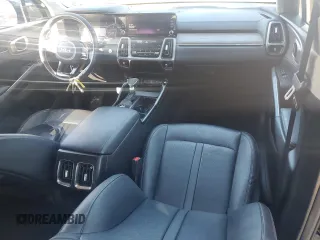 2023 Kia Sorento EX z VIN 5XYRH4LF0PG164585, wystawiony jako Copart lot #55759495 z przebiegiem 25 015 mil mil oraz Szkoda całkowita • Salvage title. Historia ofert i sprzedaży dostępna na DreamBid. Obrazek 8.