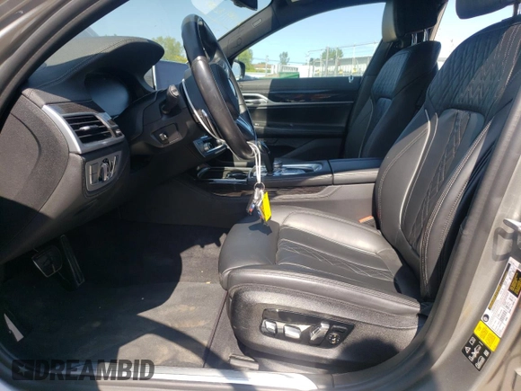 2020 BMW 7 Series 740i xDrive z VIN WBA7T4C03LGF97150, wystawiony jako Copart lot #65481534 z przebiegiem 49 705 mil mil oraz Szkoda całkowita • Salvage title. Historia ofert i sprzedaży dostępna na DreamBid. Obrazek 7.