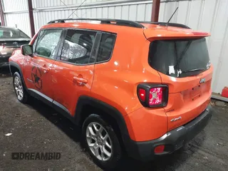 2017 Jeep Renegade Latitude with VIN ZACCJBBB0HPF13775, listed as a IAAI auction lot 41822710 with 87,804 mi miles. Bid and sale history available at carsss.com. Image 3.