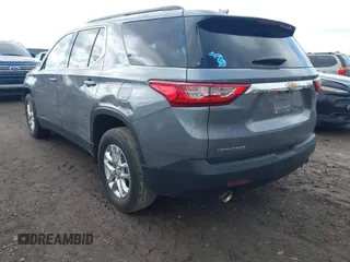 2021 Chevrolet Traverse LT Cloth z VIN 1GNERGKW3MJ157258, wystawiony jako IAAI lot #42169401 z przebiegiem 34 992 mil mil oraz . Historia ofert i sprzedaży dostępna na DreamBid. Obrazek 3.