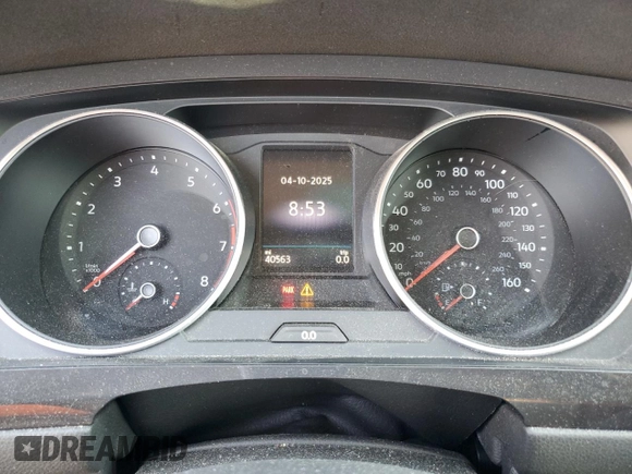 2019 Volkswagen Tiguan SE with VIN 3VV2B7AX2KM055543, listed as a Copart auction lot 52182215 with 40,563 mi miles and Salvage Title. Bid and sale history available at DreamBid. Image 9.