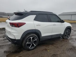 2022 Chevrolet TrailBlazer RS with VIN KL79MUSL4NB082771, listed as a Copart auction lot 46889335 with 81,296 mi miles and Salvage Title. Bid and sale history available at DreamBid. Image 3.