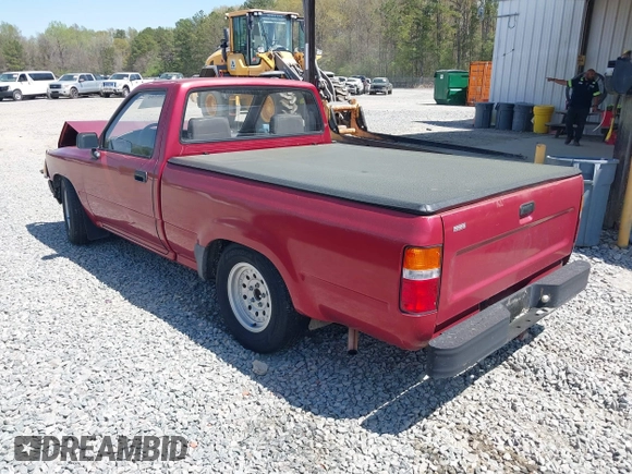 1992 Toyota Pickup with VIN JT4RN81A2N0096073, listed as a IAAI auction lot 41886580 with 254,791 mi miles and . Bid and sale history available at DreamBid. Image 3.