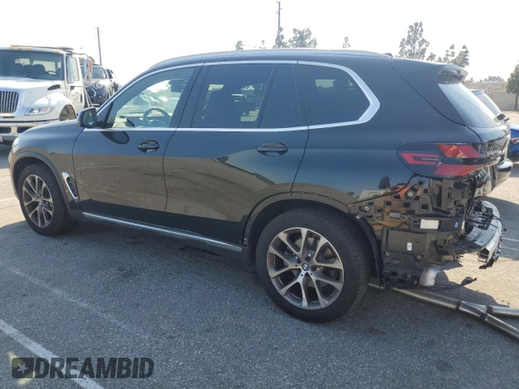 2025 BMW X5 sDrive40i with VIN 5UX13EU05S9W82678, listed as a Copart auction lot 49857255 with 9,901 mi miles and Salvage Title. Bid and sale history available at carsss.com. Image 2.