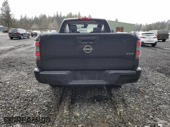 2022 Nissan Frontier SV z VIN 1N6ED1CM8NN636638, wystawiony jako Copart lot #46104605 z przebiegiem Nie podano mil oraz Szkoda całkowita • Salvage title. Historia ofert i sprzedaży dostępna na DreamBid. Obrazek 6.