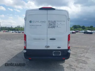 2023 Ford Transit Cargo с VIN 1FTBR1C86PKB70724, выставлен на аукционе IAAI как лот 42234731 с пробегом 30 264 миль миль и . История ставок и продаж доступна на DreamBid. Изображение 17.