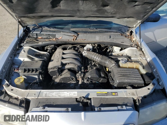 2005 Chrysler 300 with VIN 2C3JA43R35H627608, listed as a Copart auction lot 81592854 with 127,750 mi miles and Clean Title. Bid and sale history available at carsss.com. Image 11.