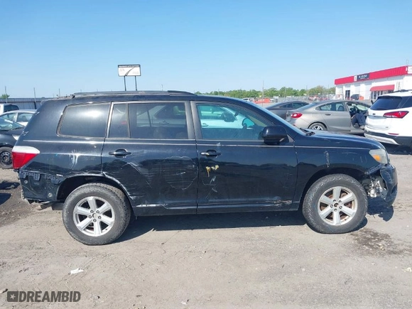 2010 Toyota Highlander SE with VIN 5TDJK3EH0AS012615, listed as a IAAI auction lot 41988529 with 241,662 mi miles. Bid and sale history available at carsss.com. Image 13.