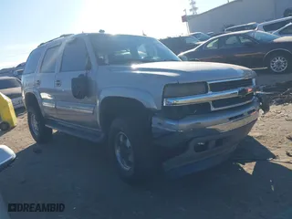 2005 Chevrolet Tahoe LT with VIN 1GNEC13T15R218984, listed as a IAAI auction lot 41017590 with 248,781 mi miles. Bid and sale history available at carsss.com. Image 1.