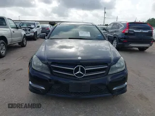 2015 Mercedes-Benz C 250 with VIN WDDGJ4HB6FG350022, listed as a IAAI auction lot 42552333 with 135,827 mi miles and . Bid and sale history available at DreamBid. Image 11.