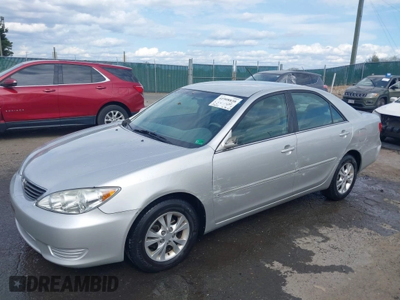 2005 Toyota Camry LE with VIN 4T1BF30K35U608097, listed as a IAAI auction lot 41908838 with 75,601 mi miles and . Bid and sale history available at DreamBid. Image 17.