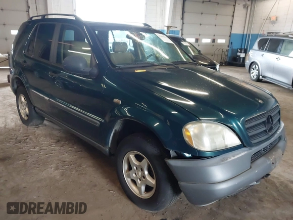 1998 Mercedes-Benz M 320/430/500 with VIN 4JGAB54EXWA007828, listed as a IAAI auction lot 42490411 with 215,980 mi miles and . Bid and sale history available at DreamBid. Image 1.